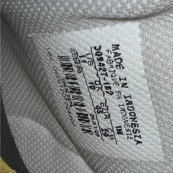 Vintage Nike Air Vandal Hi Leather
RASTA West Indies White Shoes - Mens Size 11 - Picture 11 of 16